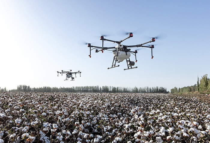 無人機(jī)噴灑農(nóng)藥 無人機(jī)噴灑農(nóng)藥