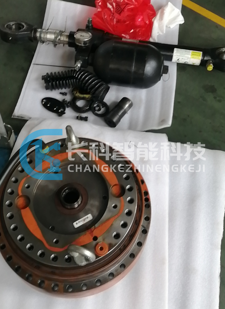 庫卡機器人減速機與平衡缸維修 庫卡機器人減速機與平衡缸維修