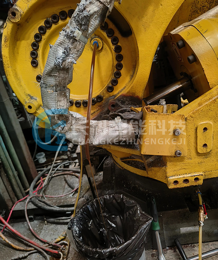 發(fā)那科大型機(jī)器人2000iB 165R 165F保養(yǎng) 發(fā)那科大型機(jī)器人2000iB 165R 165F保養(yǎng)