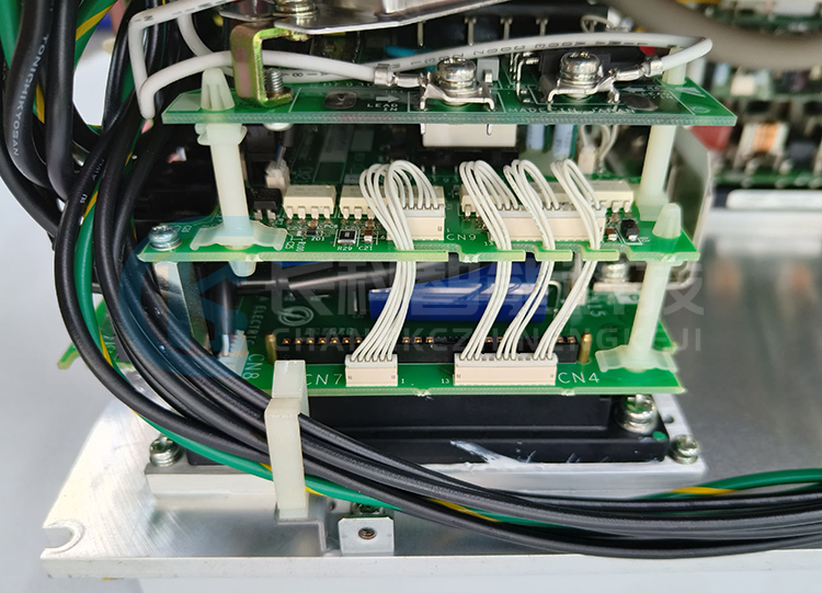 安川控制單元CACR-CSL12L18AAB 安川控制單元CACR-CSL12L18AAB