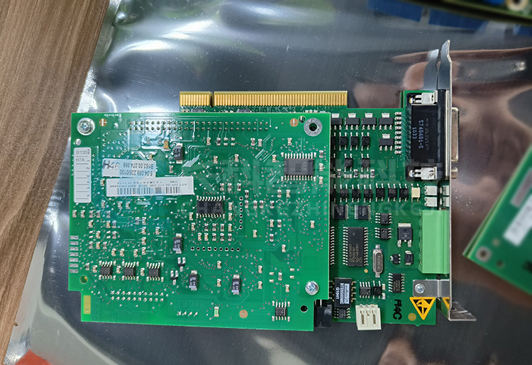 庫卡KR C2控制器主機00-134-331 庫卡KR C2控制器主機00-134-331